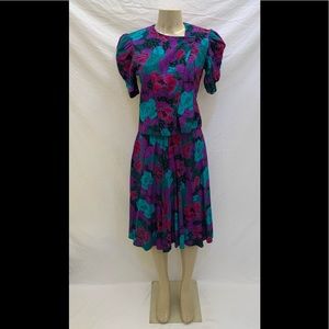 VTG Damon Petite Sz 6p Multicolored 2pc Skirt Set